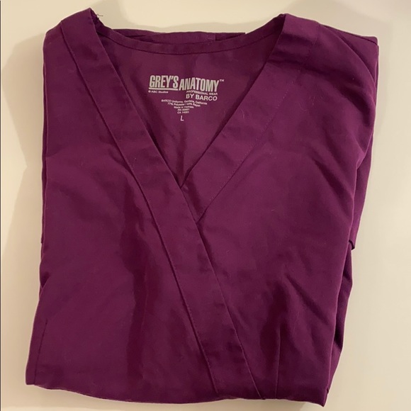 Grey’s Anatomy Scrub Top - Picture 2 of 3